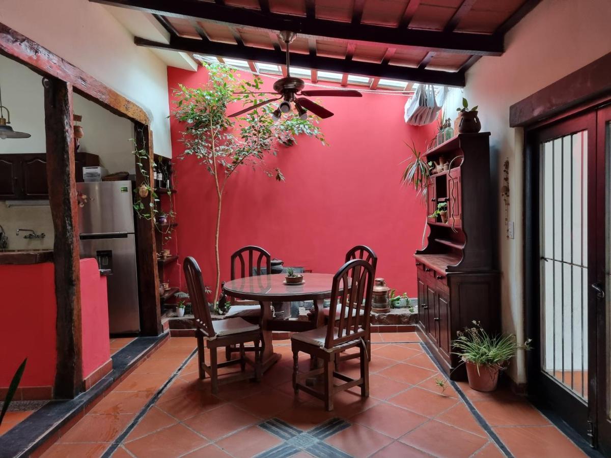Hostal Las Rosas Salta Buitenkant foto