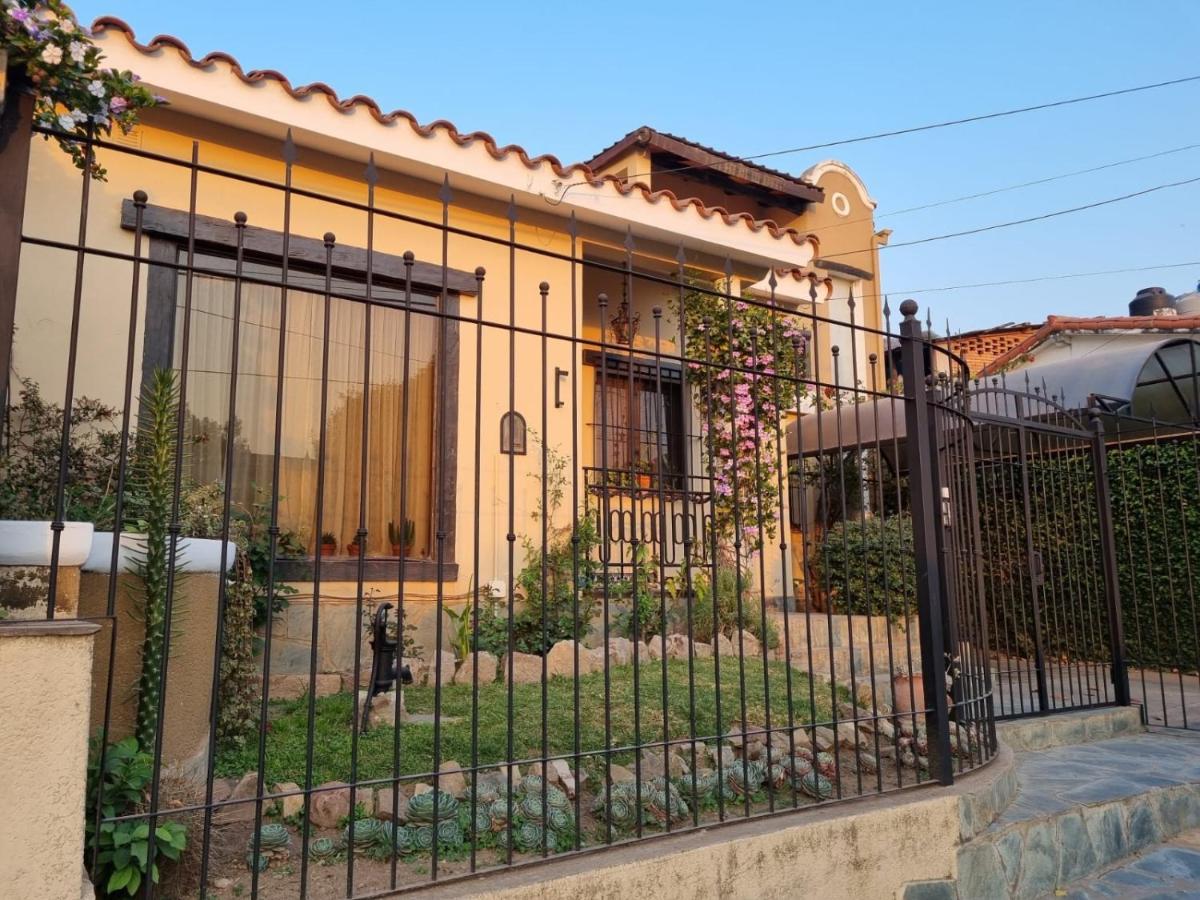 Hostal Las Rosas Salta Buitenkant foto