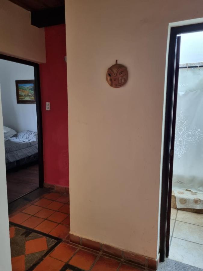 Hostal Las Rosas Salta Buitenkant foto